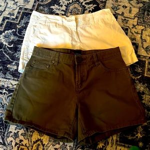 2 pairs of shorts